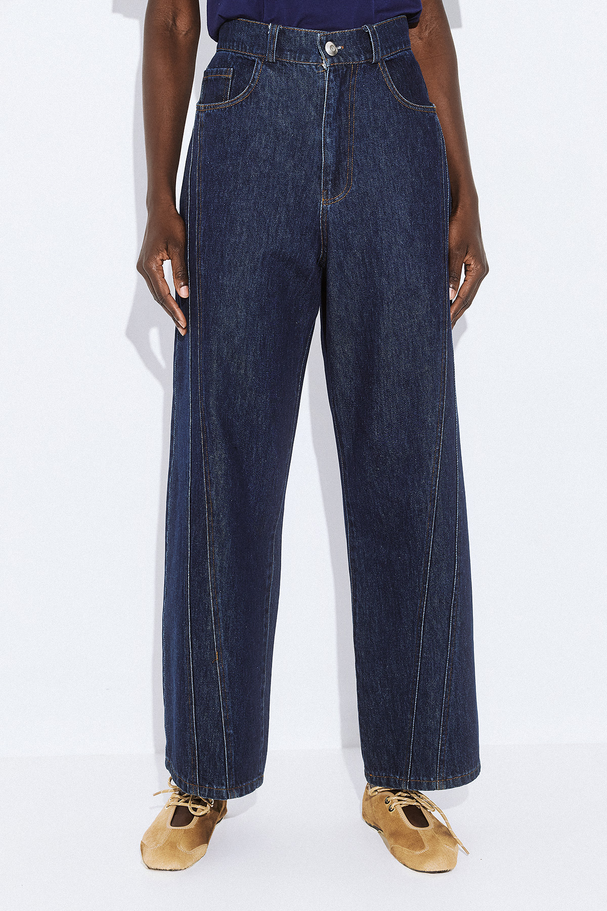 Romy Barrel Jeans