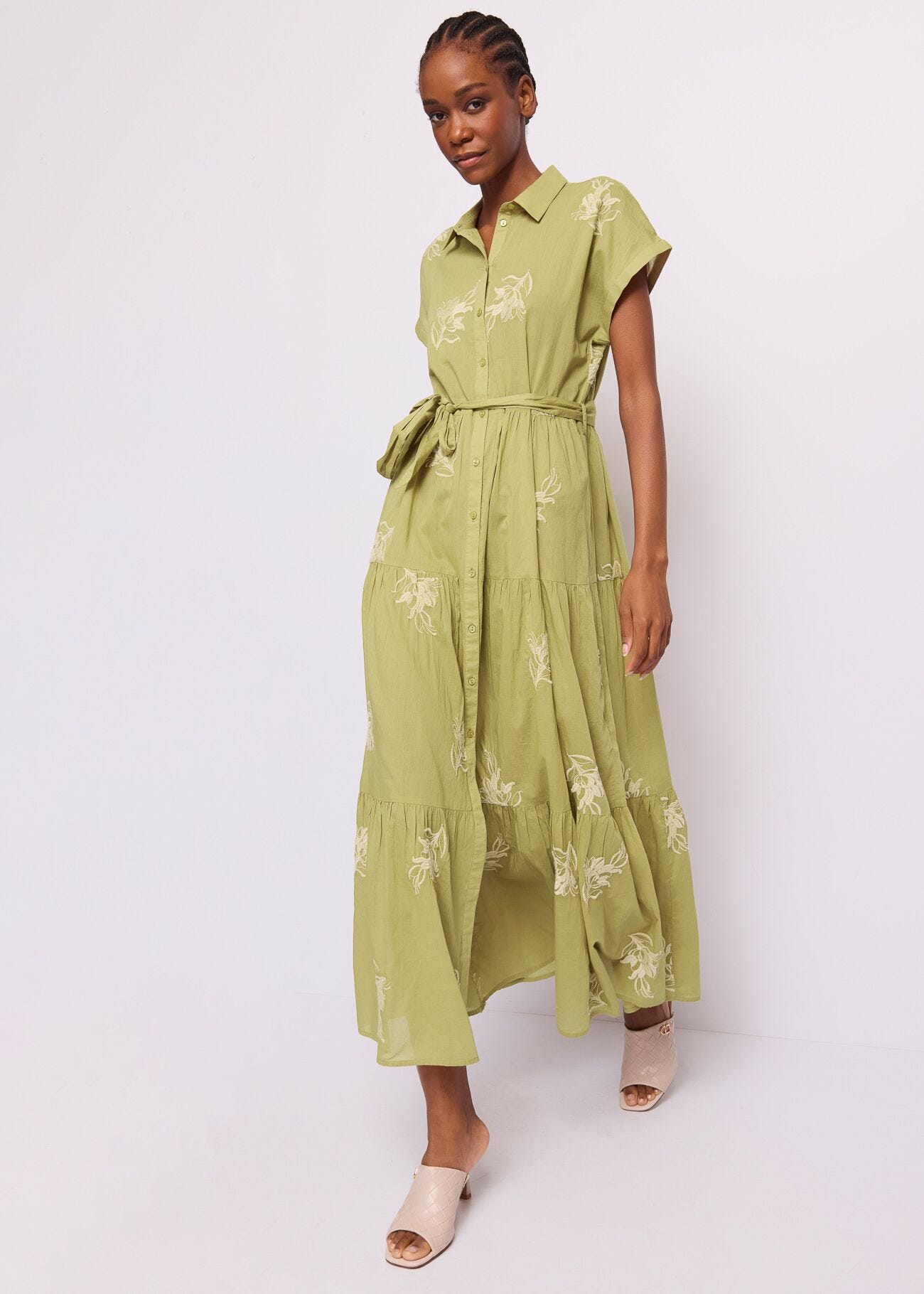 Γυναικείο φόρεμα-πουκάμισο από μουσελίνα με κέντημα Gaudì