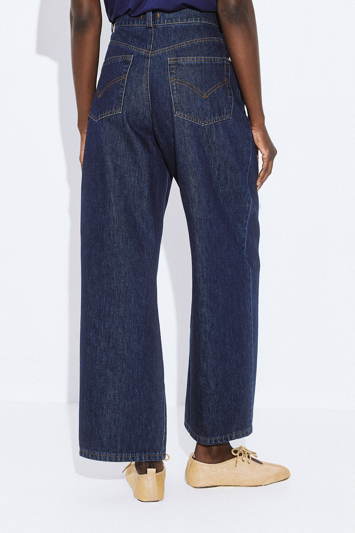 Romy Barrel Jeans
